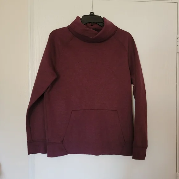 Maroon sweatshirt - Picture 1 of 4